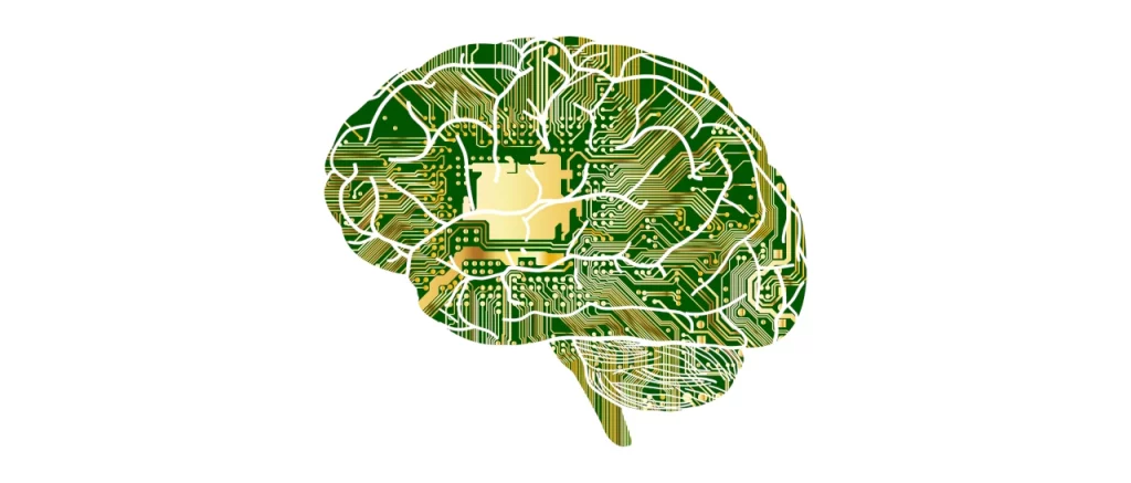Scheda elettronica con la forma di un cervello, simbolizzando l'intelligenza artificiale nel web design.